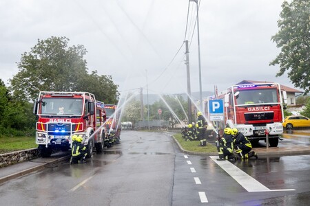 OBČINA PIVKA PREDAJA VOZILA GVC-1 PGD KOŠANA 6.5.2025 - Valter Leban-1699